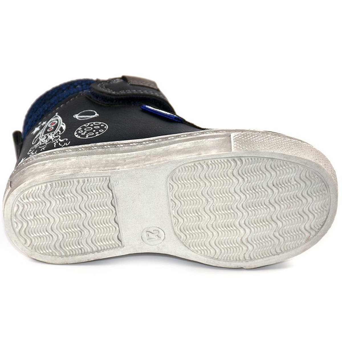 2032 Crecendo Botín Comprar Botín sintético. Collarín acolchado, forro y plantilla textil acolchado. Cordones elásticos y velcro