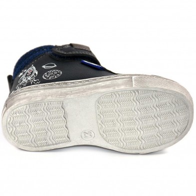 2032 Crecendo Botín Comprar Botín sintético. Collarín acolchado, forro y plantilla textil acolchado. Cordones elásticos y velcro