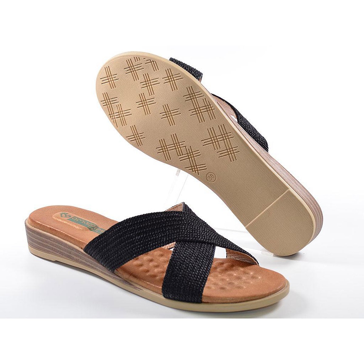 19054 Amarpies Zueco Chancla tipo Zueco en cuerda trenzada, planta muy confortable , piso cuña muy flexible. Ideal para el dio a