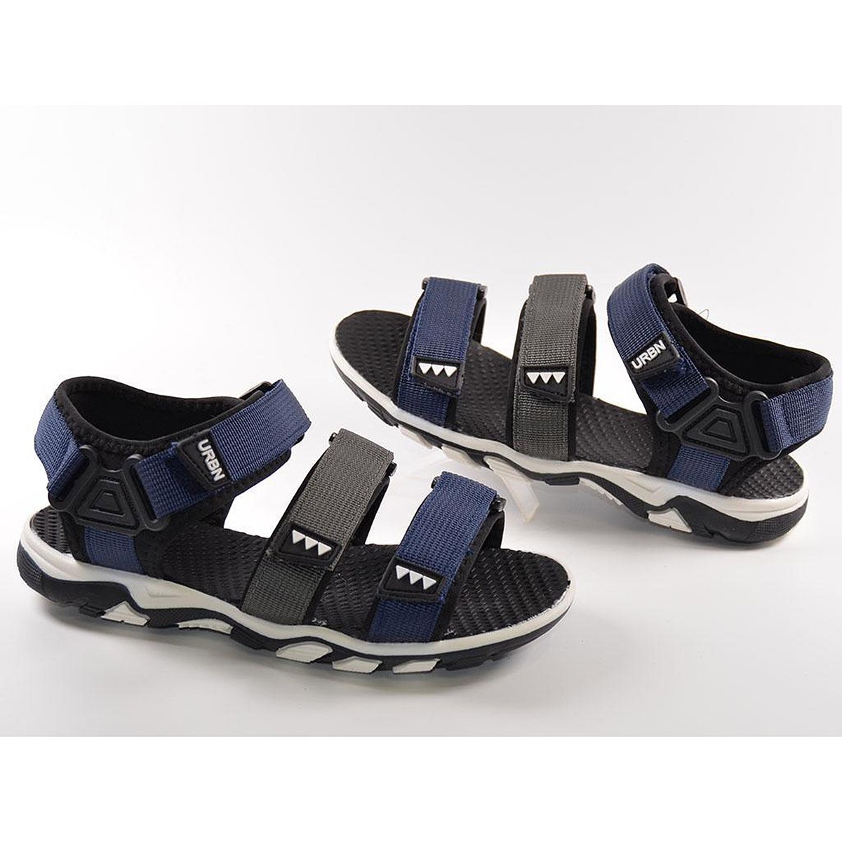 1945 Crecendo Sandalia Sandalia textil, interior forrado en tejido. Cierre de triple velcro, para un ajuste perfecto. Piso de go 1945 Crecendo Sandalia Sandalia textil, interior forrado en tejido. Cierre de triple velcro, para un ajuste perfecto. Piso de go