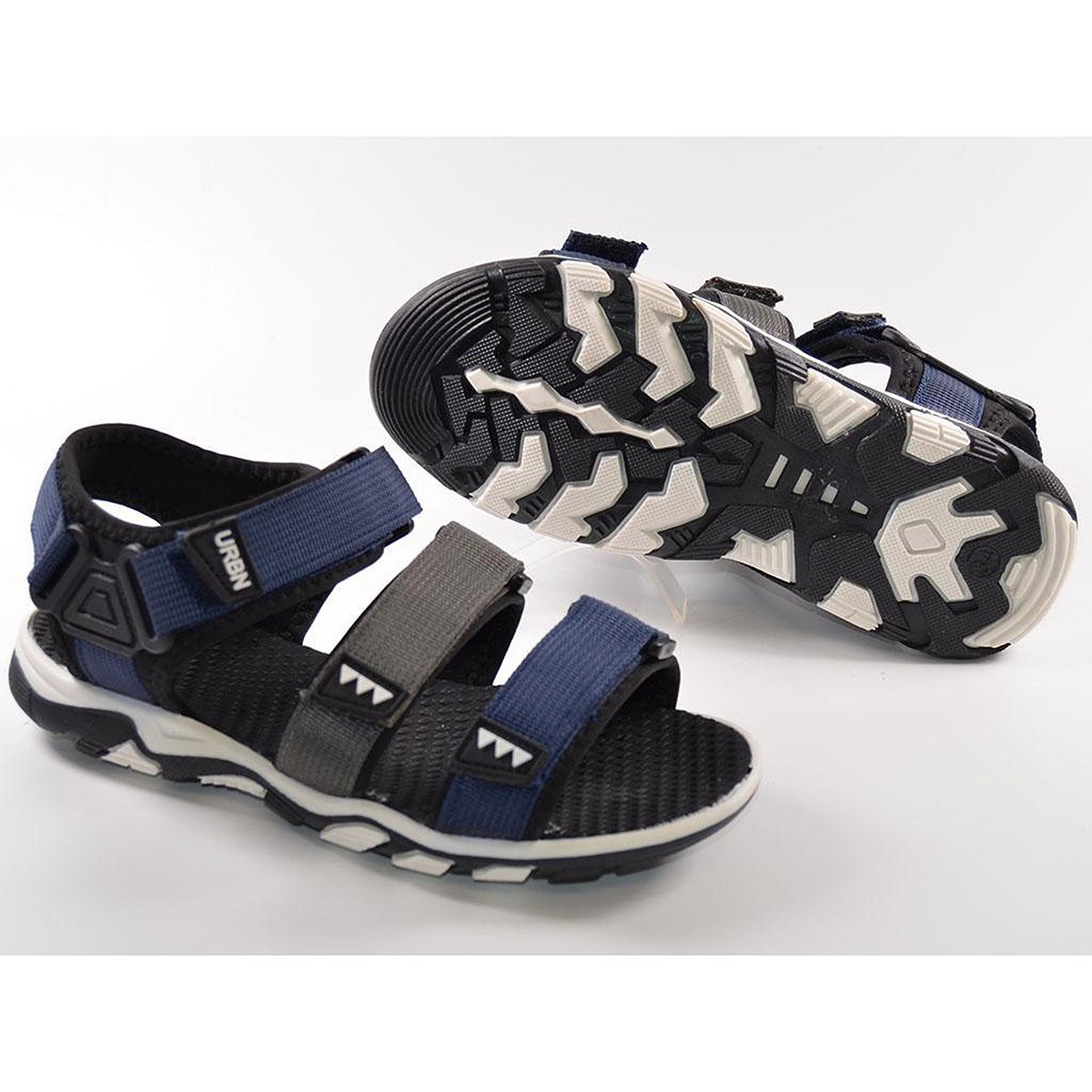 1945 Crecendo Sandalia Sandalia textil, interior forrado en tejido. Cierre de triple velcro, para un ajuste perfecto. Piso de go 1945 Crecendo Sandalia Sandalia textil, interior forrado en tejido. Cierre de triple velcro, para un ajuste perfecto. Piso de go