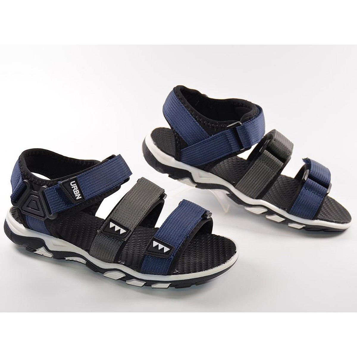 1945 Crecendo Sandalia Sandalia textil, interior forrado en tejido. Cierre de triple velcro, para un ajuste perfecto. Piso de go 1945 Crecendo Sandalia Sandalia textil, interior forrado en tejido. Cierre de triple velcro, para un ajuste perfecto. Piso de go