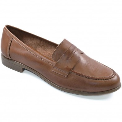 Moka4 Desireé Zapato Mocasín Zapato mocasín en piel. Plantilla en piel y suela de goma antideslizante muy ligera y flexible. Un 