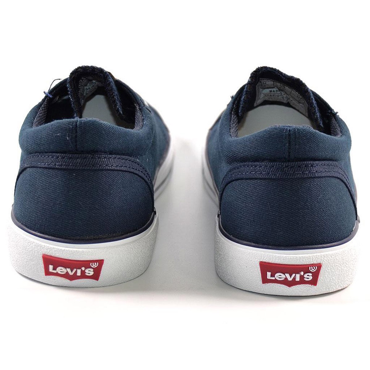 Bermuda Levis Zapatilla Comprar Zapatilla textil, interior forrado en textil. Cierre en cordones elásticos y piso de caucho, muy