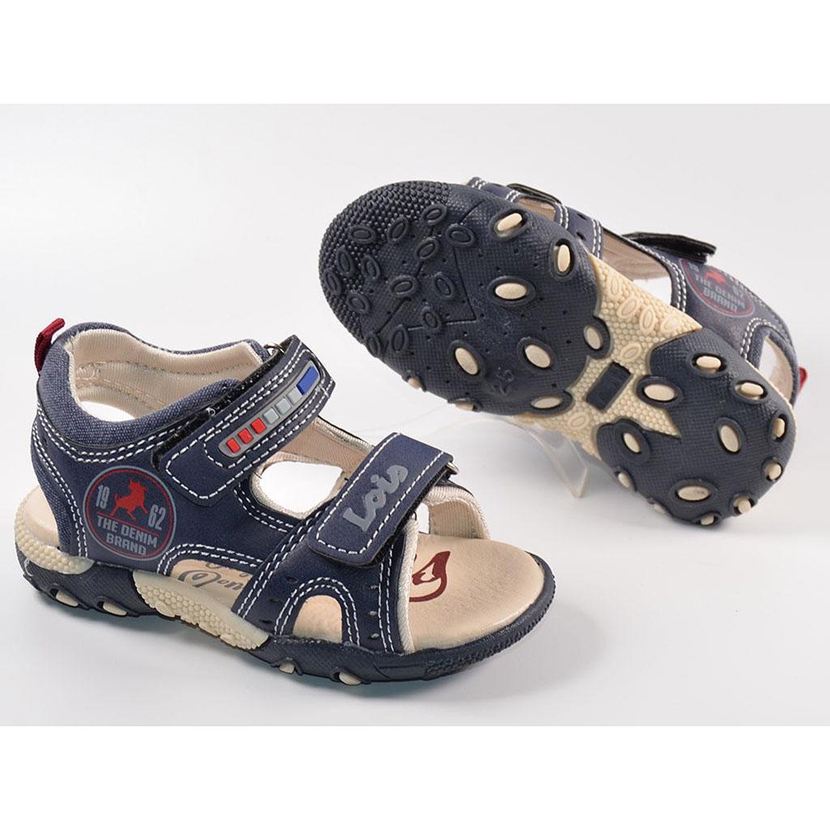 46153 Lois Sandalia Sandalia sintética. Forro interior textil. Cierre de doble velcro, ajustable. Plantilla acolchada, para un m 46153 Lois Sandalia Sandalia sintética. Forro interior textil. Cierre de doble velcro, ajustable. Plantilla acolchada, para un m