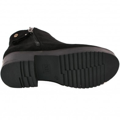 57371 Xti Kids Botín 57371 XTI KIDS. Botín en antelina, forro interior y plantilla textil acolchado. Cierre con cremallera inter