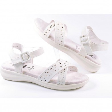 57515 Xti Kids Sandalia Sandalia sintética, pala tiras cruzadas con un bonito perforado, pulsera con hebilla lateral regulable. 57515 Xti Kids Sandalia Sandalia sintética, pala tiras cruzadas con un bonito perforado, pulsera con hebilla lateral regulable.