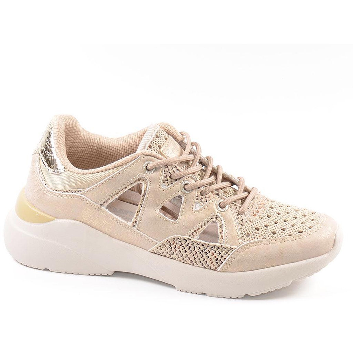 Natacha Yumas Sneaker Sneaker nylon perforado y sintético. Cierre de cordones y plantilla confort látex. Piso de eva termo confo