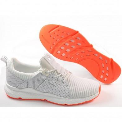 Everton Yumas Sneaker Sneaker piel y serraje, forro textil acolchado transpirable y plantilla confort látex. Cierre en cordones 