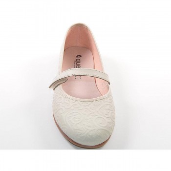 70428 Xiquets Zapato Comprar Zapato de piel con un grabado muy original, cierre en velcro y plantilla en piel acolchada. Piso de 2