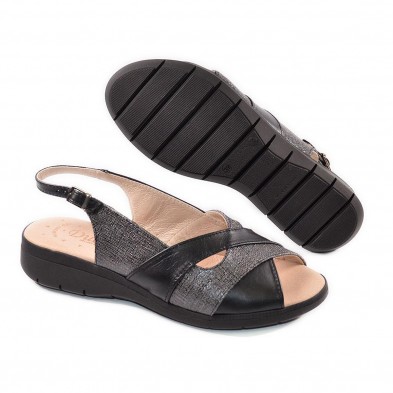 601 Miba Sandalia Sandalia piel y forrado interior piel. Cierre con hebilla. Plantilla piel muy confortable. Piso de goma muy fe