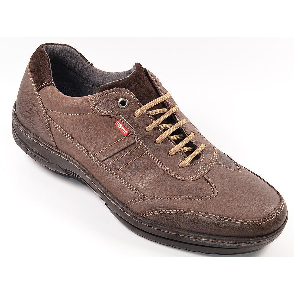 5782 Nuper Zapato Comprar Zapato sport fabricado con piel engrasada. Forro textil y plantilla extraible mermory. Cordones ajusta