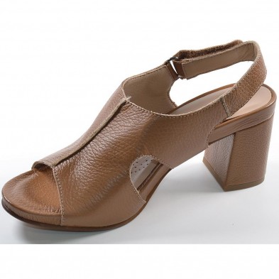 Viox3 Desireé Sandalia Sandalia piel. Forro interior textil y planta acolchada. Cierre con velcro ajustable. Piso muy flexible y