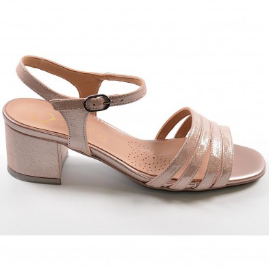 Luna9 Desireé Sandalia Sandalia piel con brillo. Cuatro tiras unidas por el centro. Pulsera con cierre de hebilla ajustable. Pla