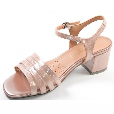 Luna9 Desireé Sandalia Sandalia piel con brillo. Cuatro tiras unidas por el centro. Pulsera con cierre de hebilla ajustable. Pla