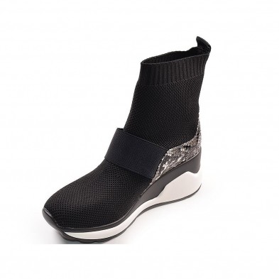 Bruna Yumas Botín Comprar Botín sneaker en lycra y sintético animal print. Forro transpirable y plantilla muy confortable. Piso  Bruna Yumas Botín Comprar Botín sneaker en lycra y sintético animal print. Forro transpirable y plantilla muy confortable. Piso