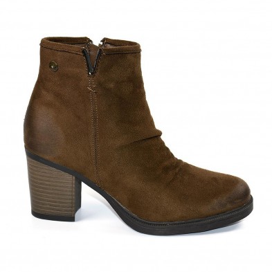 9227 Isteria Botín Comprar Botín de ante sintético. Forro textil acolchado y cierre con cremallera interior. Piso de goma antide 9227 Isteria Botín Comprar Botín de ante sintético. Forro textil acolchado y cierre con cremallera interior. Piso de goma antide