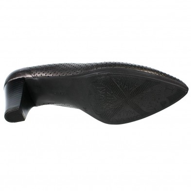 2074 Desireé Zapato Zapato en piel perforado y forro piel. Plantillas especiales para el descanso. Piso con plataforma antidesli