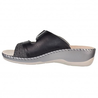 6430 Riposella Zueco Sandalia Zueco de piel, forro en piel y cierre con doble velcro. Plantilla extraíble en piel acolchada, muy