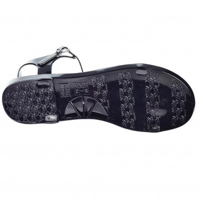 Krasic Gioseppo Sandalia KRASIC GIOSEPPO. Sandalia en sintético con adorno en pala. Cierre en pulsera con hebilla regulable y pl