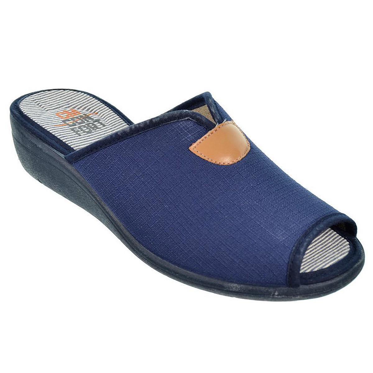 10197 Cmconfort Zapatilla 10197 CMCONFORT. Zapatilla textil destalonada con puntera abierta, plantilla textil acolchada para un 