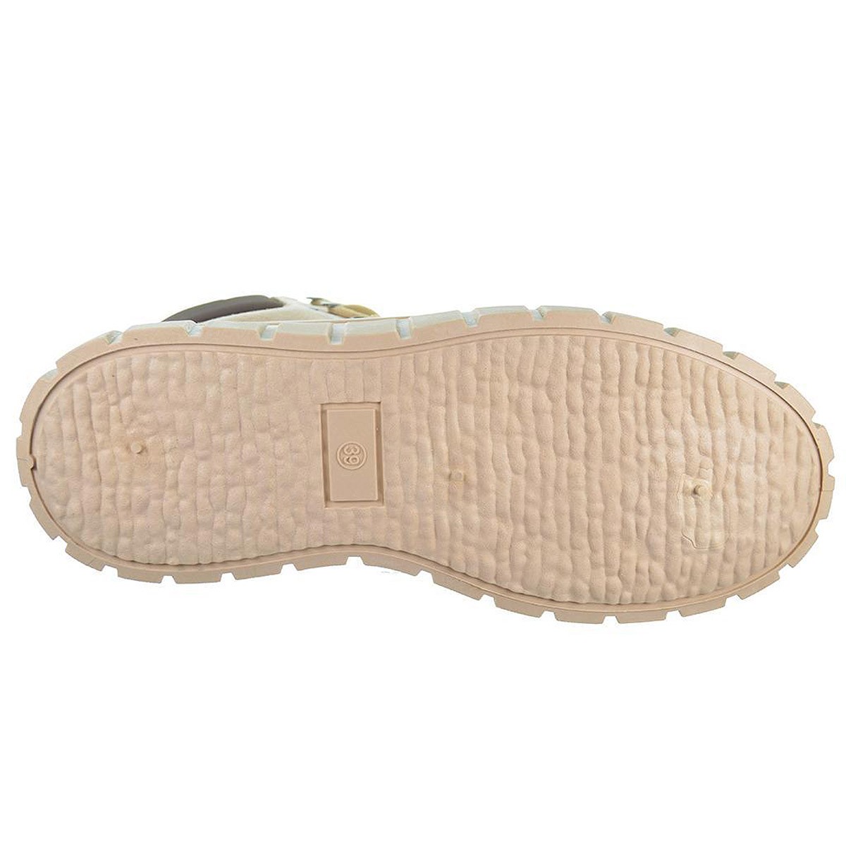 22207 Isteria Botín Botín en antelina y forrado interior textil. Cierre en cordones ajustables. Piso con plataforma de goma anti