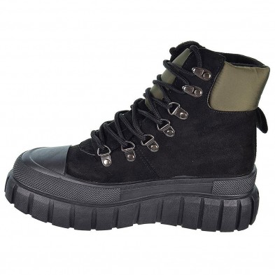 22207 Isteria Botín Botín en antelina y forrado interior textil. Cierre en cordones ajustables. Piso con plataforma de goma anti 22207 Isteria Botín Botín en antelina y forrado interior textil. Cierre en cordones ajustables. Piso con plataforma de goma anti