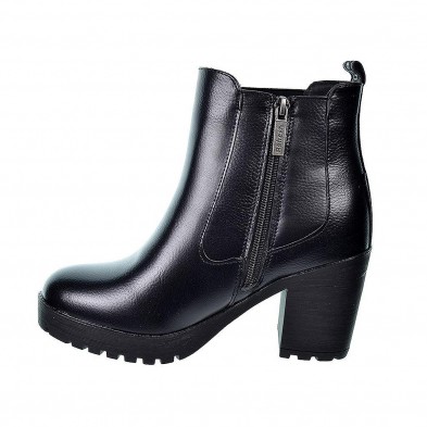 170063 Refresh Botín Botín sintético con elástico lateral exterior. Forrado en textil acolchado y cierre con cremallera interior 170063 Refresh Botín Botín sintético con elástico lateral exterior. Forrado en textil acolchado y cierre con cremallera interior