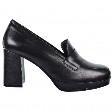 Julie4 Desireé Zapato Piel Zapato de piel. Forro en textil y cierre con cremallera interior. Piso con plataforma de 1´5cm y tacó