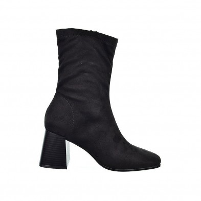 22225 D´Angela Botín Botín en antelina con licra, cierre con cremallera interior para un calze perfecto. Piso de caucho con tacó