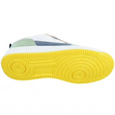 150443 Xti Kids Sneaker Zapatilla Sneaker en sintético. Cierre en cordones, forro y plantilla textil acolchados. Suela de caucho