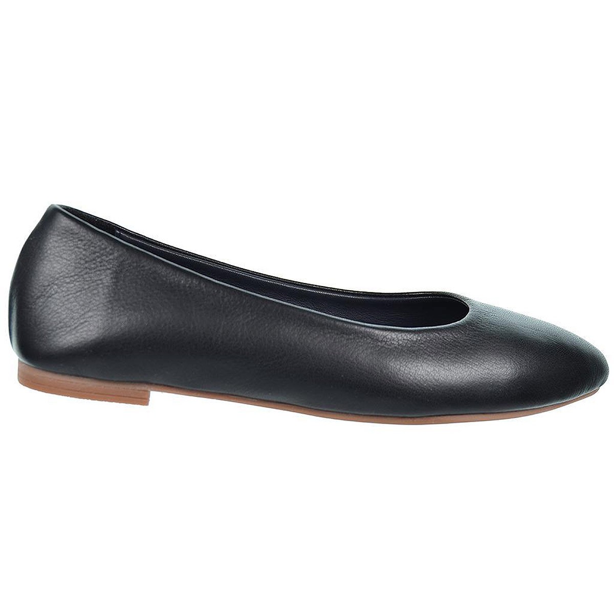 Zapato salón en piel y piso de goma antideslizante, muy ligero y flexible.