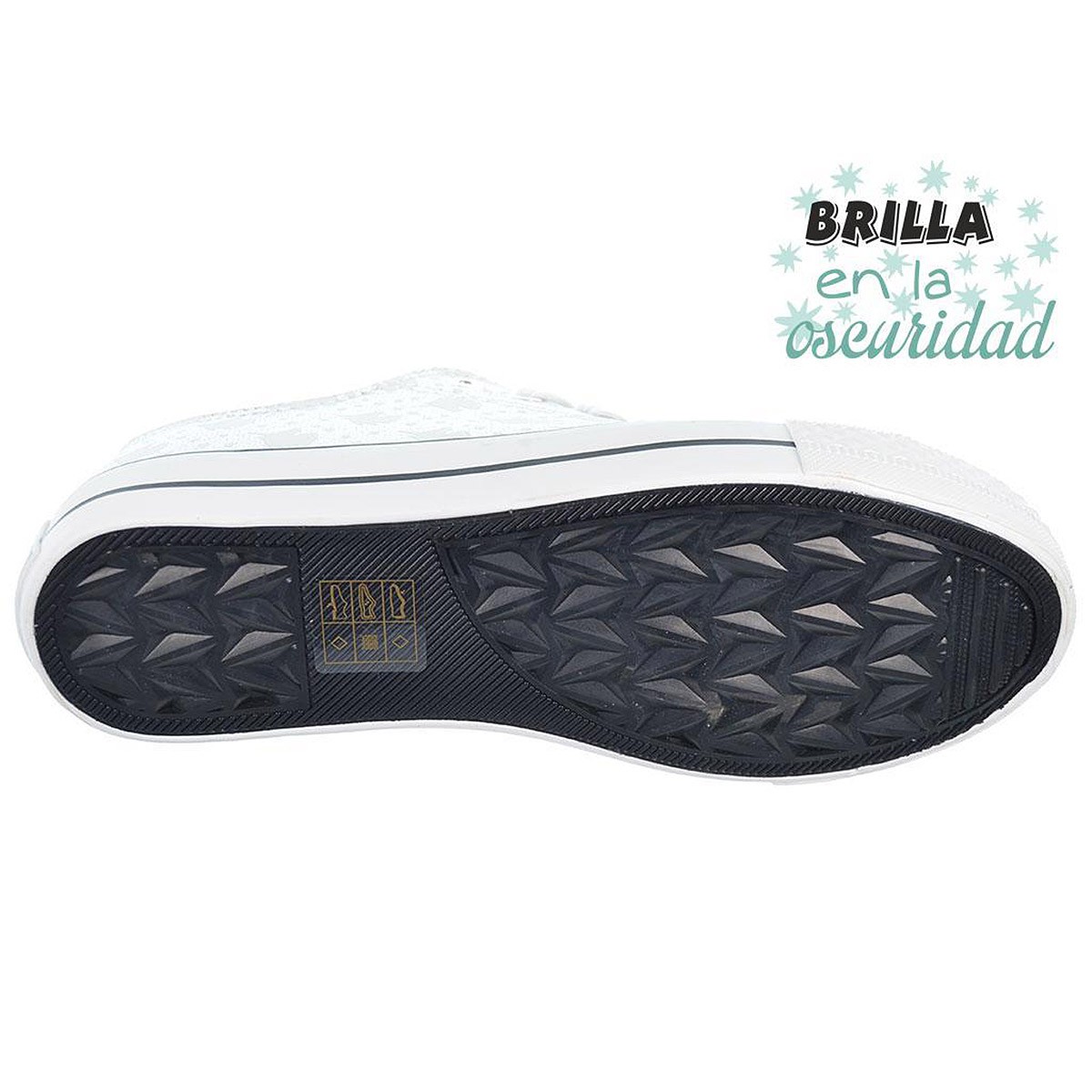 Conguitos Zapatilla Textil 128321Niña . En metalizado, con estampado que brillan en la oscuridad. Forro interior textil