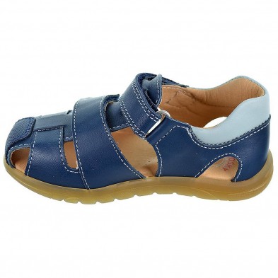 025821 Pablosky Sandalia en piel, velcro y plantilla acolchada absorbente y anti bacterias. Piso de goma antideslizante 025821 Pablosky Sandalia en piel, velcro y plantilla acolchada absorbente y anti bacterias. Piso de goma antideslizante