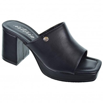 Isteria Zueco Plataforma 23028 Mujer, forrada de 2cm aprox. y tacón de 7,5cm. aprox. Isteria Zueco Plataforma 23028 Mujer, forrada de 2cm aprox. y tacón de 7,5cm. aprox.