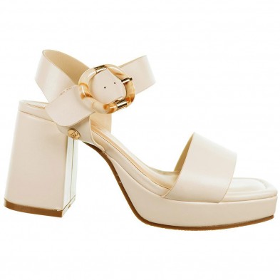 23027 Isteria Sandalia sintética Mujer Con cierre en hebilla regulable. Piso con plataforma forrada de 2cm aprox. y tacón 23027 Isteria Sandalia sintética Mujer Con cierre en hebilla regulable. Piso con plataforma forrada de 2cm aprox. y tacón