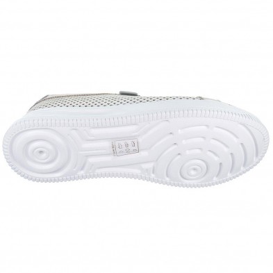 17086 Amarpies Zapato Casual de Mujer en piel perforada. Plantilla acolchada confort extraíble. Cordones.  suela de caucho.