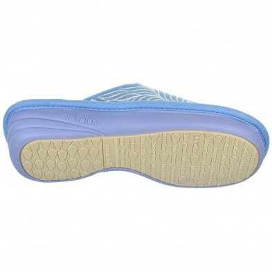 1811 Biorelax Zapatilla Casa destalonada en textil con esponja técnica y tejidos transpirables. Piso de cuña antideslizante