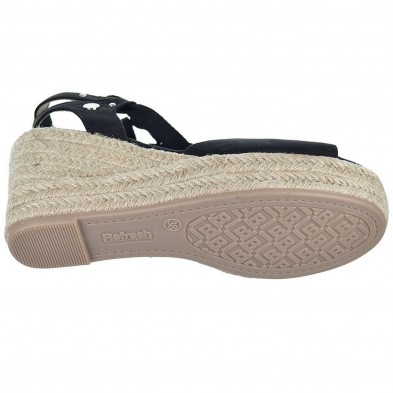 170771 Refresh Sandalia en antelina. cintas. Forro textil y plantilla acolchada. plataforma con cuña. forro yute. Antideslizante