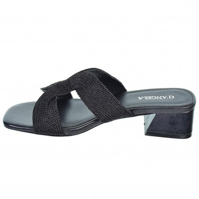 D´Angela Sandalia textil. Plantilla acolchada y tacón ancho con altura de 4cm.aprox. Para eventos y ceremonias.