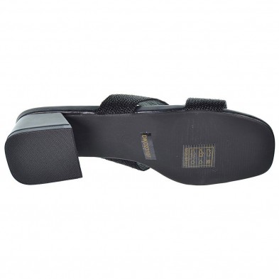 D´Angela Sandalia textil. Plantilla acolchada y tacón ancho con altura de 4cm.aprox. Para eventos y ceremonias.