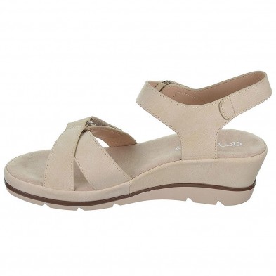 23533 Amarpies Sandalia sintético. Velcro en empeine y pulsera lateral. Planta confort. Plataforma de 5´5cm. con suela de caucho