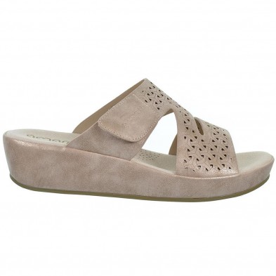 23589 Amarpies Zueco sintético perforado, forro textil.  Velcro ajustable. Piso con cuña de 4cm. antideslizante. Pies delicados 23589 Amarpies Zueco sintético perforado, forro textil.  Velcro ajustable. Piso con cuña de 4cm. antideslizante. Pies delicados