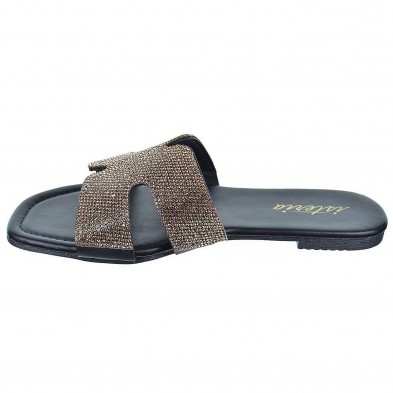 Isteria Zueco sintético con fantasía y suela plana de goma muy ligera y flexible. Tus zuecos mas elegantes para este verano. Isteria Zueco sintético con fantasía y suela plana de goma muy ligera y flexible. Tus zuecos mas elegantes para este verano.