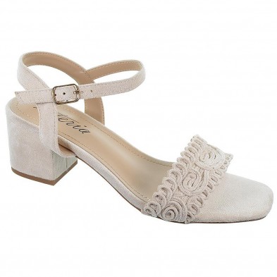 23063 Isteria Sandalia en antelina cierre en pulsera con hebilla . Tacón ancho forrado en antelina de 5cm. eventos y ceremonias.