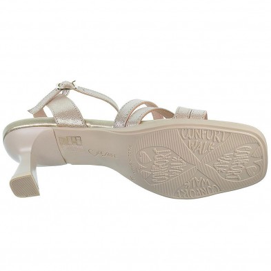 Alia7 Desireé Sandalia en piel con Tiras. cierre en pulsera con hebilla. Plantilla acolchada transpirable y ergonómica. Tacón