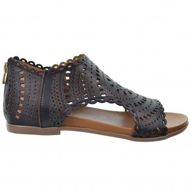 Top3 Sandalia piel perforada cierre en talón con cremallera y planta muy confortable. Piso de goma muy flexible antideslizante.