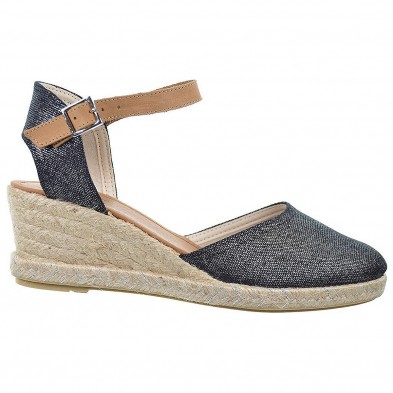 30084 Mediterranea Alpargata textil. Cierre en pulsera con hebilla. Plantilla acolchada. Piso cuña en yute antideslizante. 30084 Mediterranea Alpargata textil. Cierre en pulsera con hebilla. Plantilla acolchada. Piso cuña en yute antideslizante.