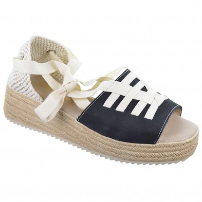 3505 Duendy Sandalia piel nobuck. Ajuste con tiras al tobillo. Plantilla acolchada confortable. Suela en plataforma muy ligera.