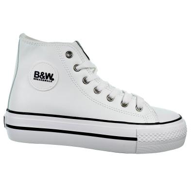 527060 B&W Zapatilla Bota Zapatilla de caña alta. En sintético, forro y plantilla textil. cordones. puntera goma. Antideslizante